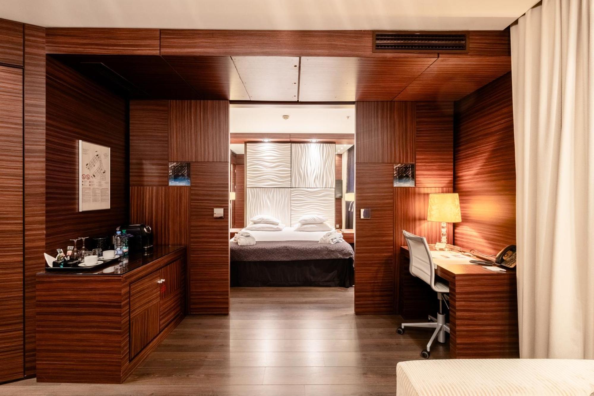 Tallink Hotel Riga Ngoại thất bức ảnh